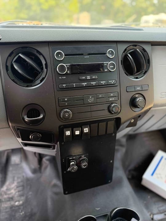 2016 Ford F550 Goshen Shuttle Bus - Image 6 2016 Ford F550 Goshen Shuttle Bus - Image 6