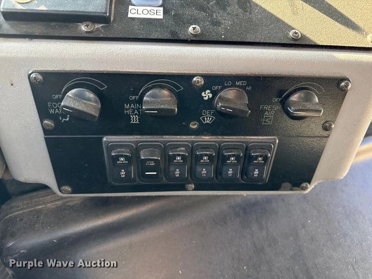 2003 Blue Bird school bus School Bus - Thumbnail 19 2003 Blue Bird school bus School Bus - Thumbnail 19