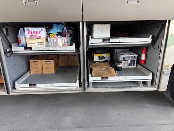 2008 Prevost Parliament H3-45 Motorhome - Image 22 2008 Prevost Parliament H3-45 Motorhome - Image 22