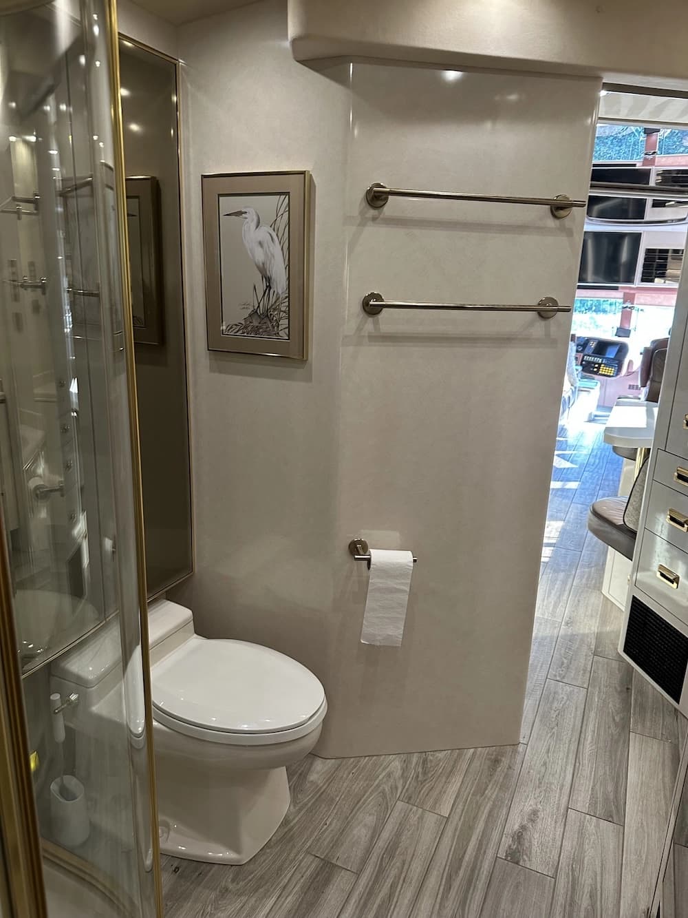 1999 Prevost Marathon XL Motorhome - Thumbnail 15 1999 Prevost Marathon XL Motorhome - Thumbnail 15