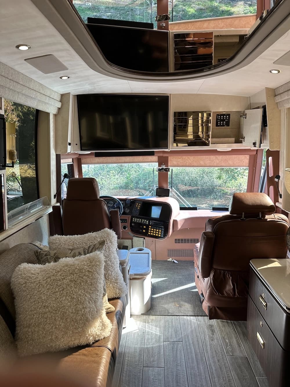 1999 Prevost Marathon XL Motorhome - Thumbnail 20 1999 Prevost Marathon XL Motorhome - Thumbnail 20