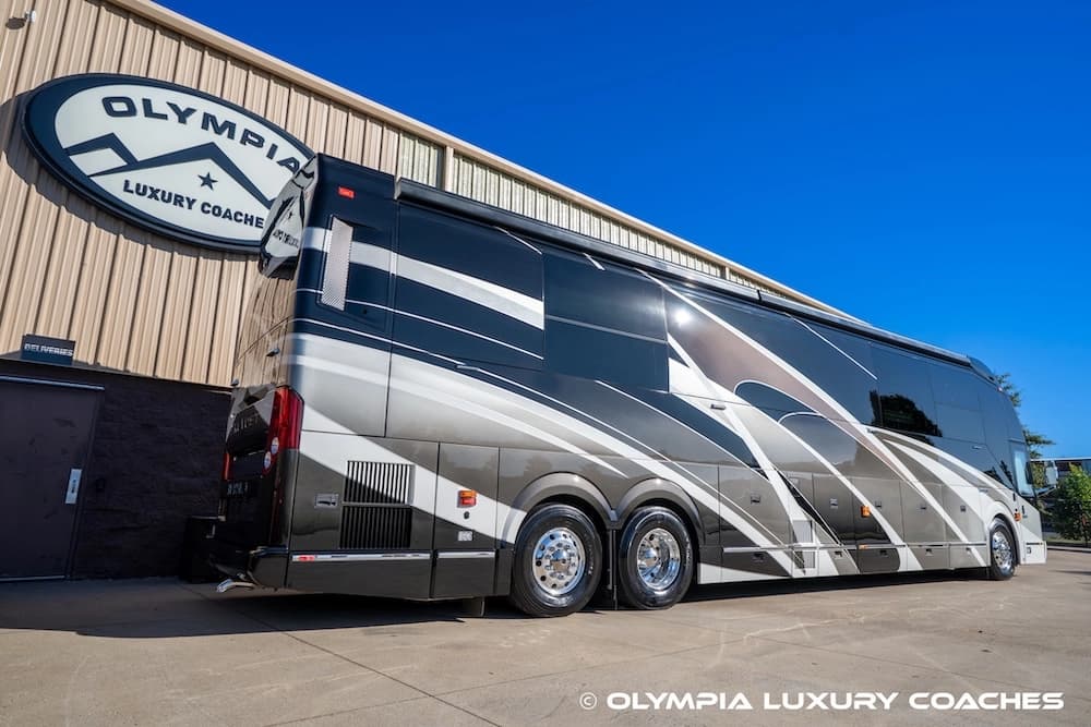 2021 Prevost Emerald H3-45 Coach - Thumbnail 16 2021 Prevost Emerald H3-45 Coach - Thumbnail 16