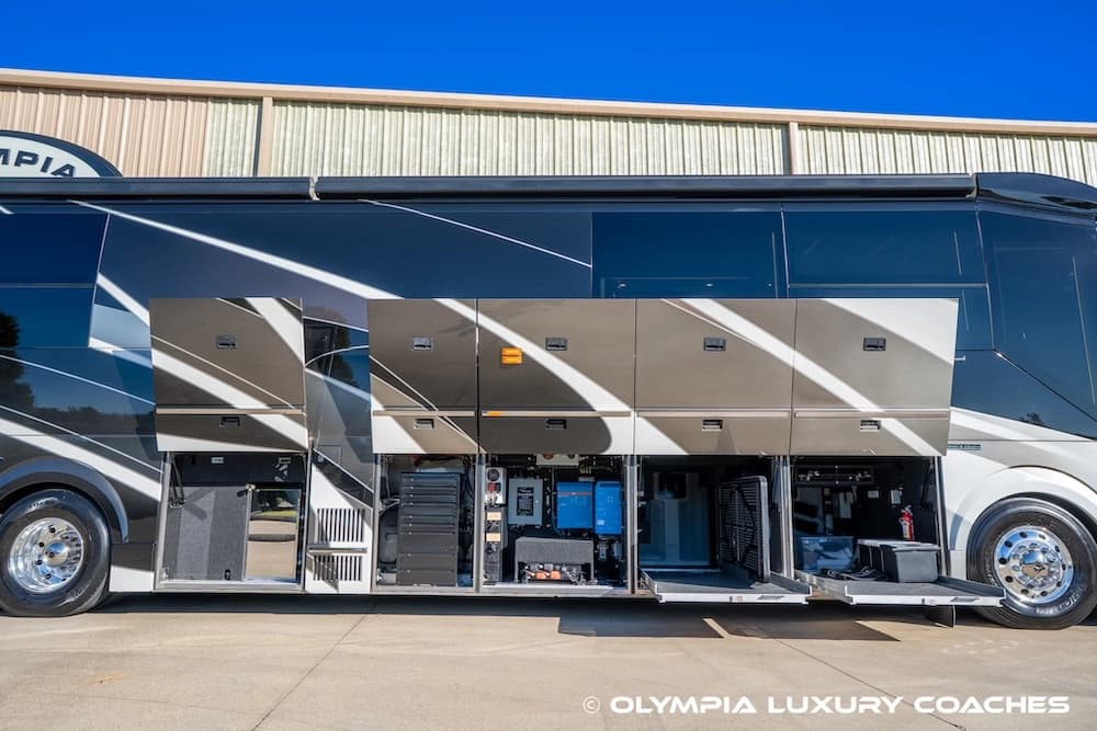 2021 Prevost Emerald H3-45 Coach - Thumbnail 24 2021 Prevost Emerald H3-45 Coach - Thumbnail 24