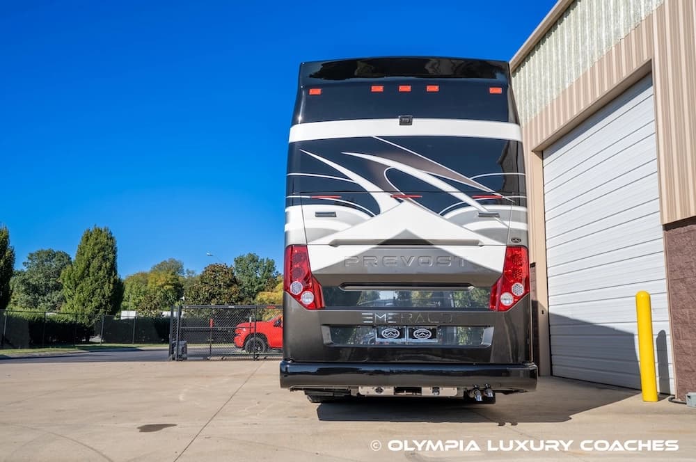 2021 Prevost Emerald H3-45 Coach - Thumbnail 4 2021 Prevost Emerald H3-45 Coach - Thumbnail 4