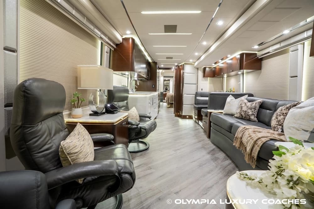 2021 Prevost Emerald H3-45 Coach - Thumbnail 33 2021 Prevost Emerald H3-45 Coach - Thumbnail 33