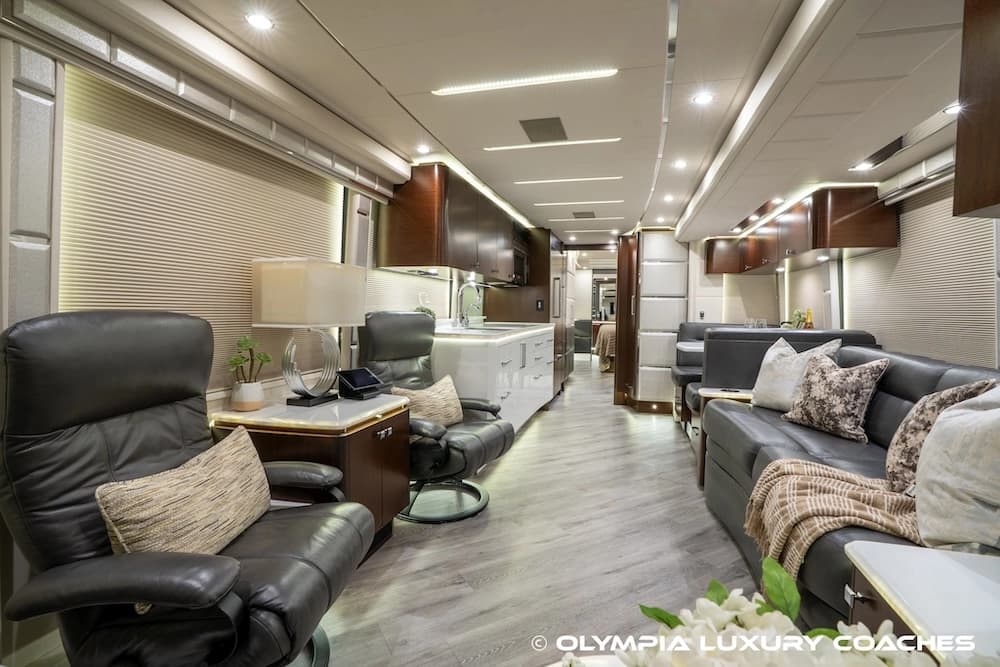 2021 Prevost Emerald H3-45 Coach - Thumbnail 37 2021 Prevost Emerald H3-45 Coach - Thumbnail 37