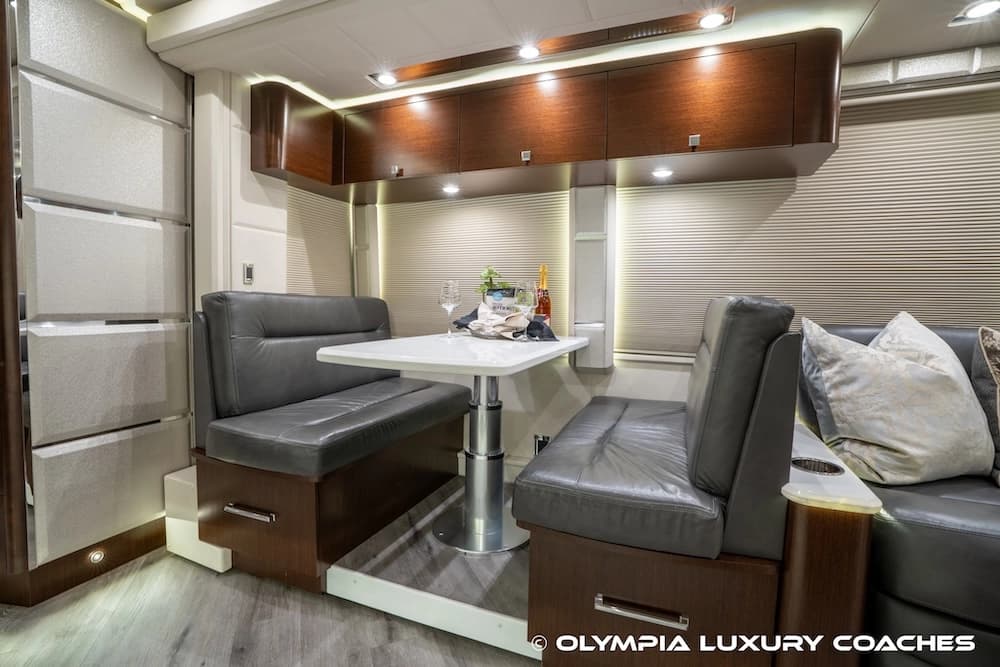 2021 Prevost Emerald H3-45 Coach - Thumbnail 47 2021 Prevost Emerald H3-45 Coach - Thumbnail 47