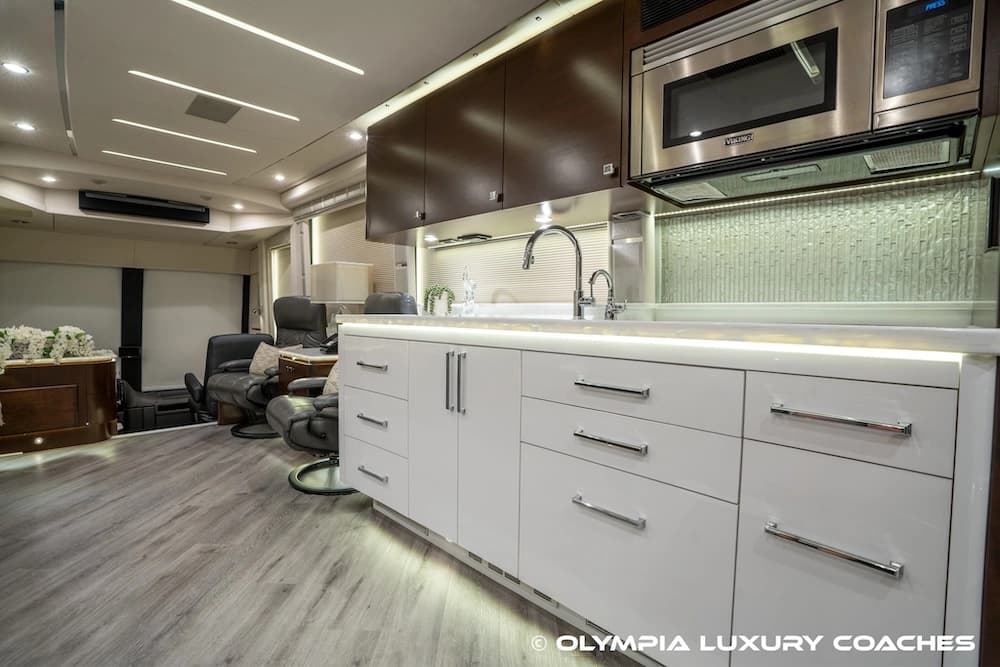 2021 Prevost Emerald H3-45 Coach - Thumbnail 49 2021 Prevost Emerald H3-45 Coach - Thumbnail 49