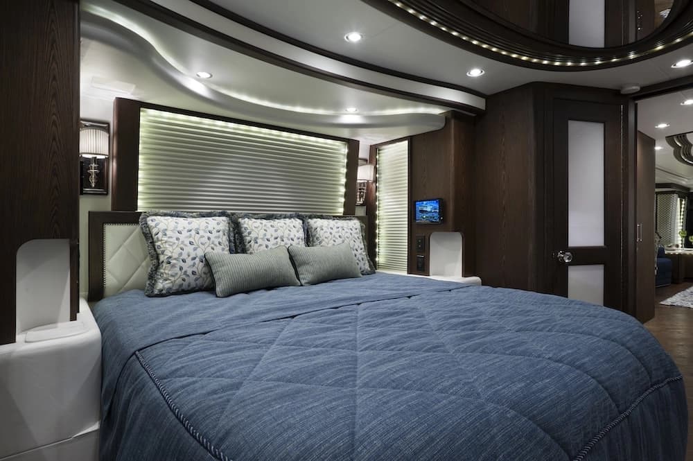 2017 Prevost Liberty Elegant Lady H3-45 Motorhome - Thumbnail 21 2017 Prevost Liberty Elegant Lady H3-45 Motorhome - Thumbnail 21