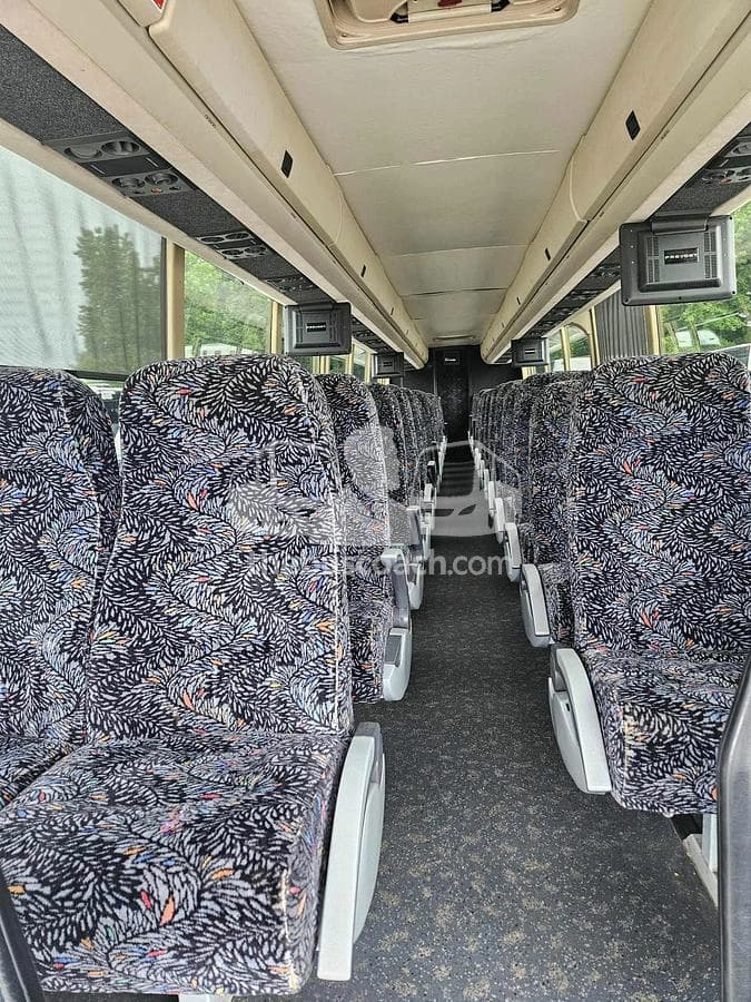 2009 Prevost H3-45 - Thumbnail 5 2009 Prevost H3-45 - Thumbnail 5