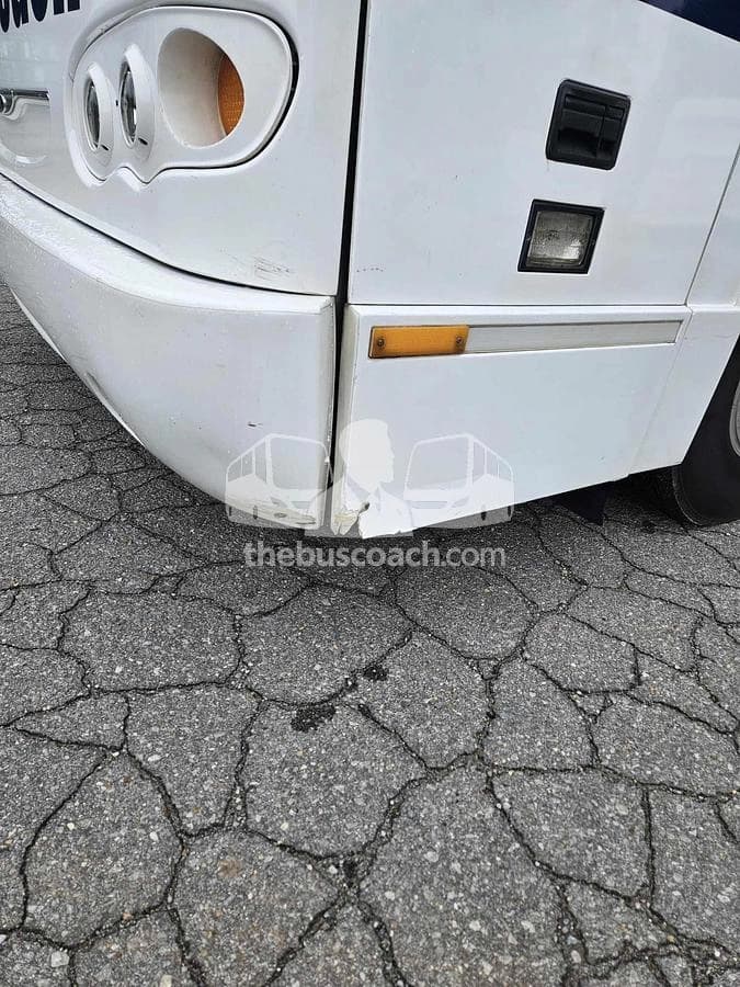 2009 Prevost H3-45 - Thumbnail 8 2009 Prevost H3-45 - Thumbnail 8