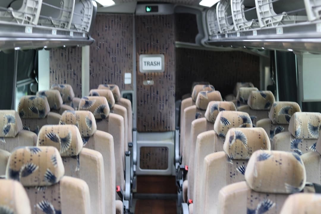 2016 MCI J4500 Coach Bus - Thumbnail 7 2016 MCI J4500 Coach Bus - Thumbnail 7
