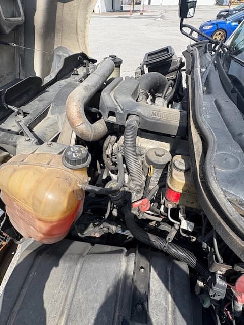 2013 International 3000 Starcraft Shuttle Bus - Image 7 2013 International 3000 Starcraft Shuttle Bus - Image 7