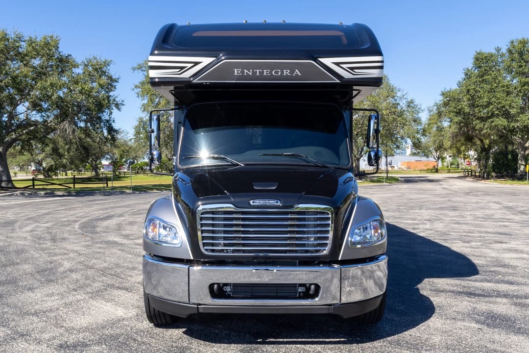 2022 Entegra Accolade 37M Motorhome - Image 12 2022 Entegra Accolade 37M Motorhome - Image 12