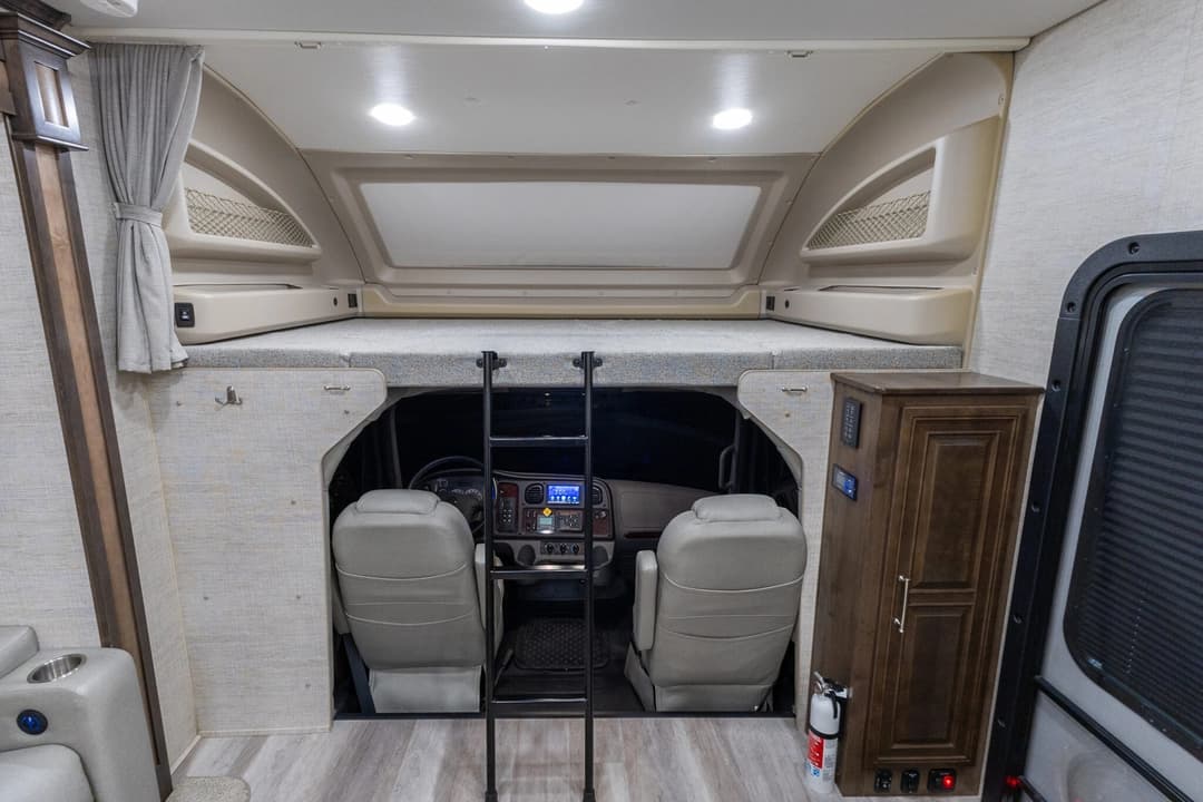 2022 Entegra Accolade 37M Motorhome - Image 17 2022 Entegra Accolade 37M Motorhome - Image 17