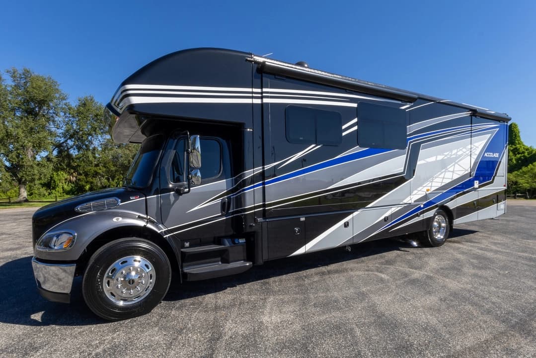 2022 Entegra Accolade 37M Motorhome - Image 10 2022 Entegra Accolade 37M Motorhome - Image 10