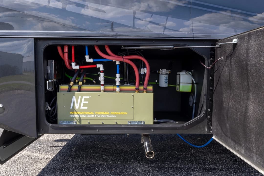 2026 Showhauler Adventure A4501 Motorhome - Image 35 2026 Showhauler Adventure A4501 Motorhome - Image 35