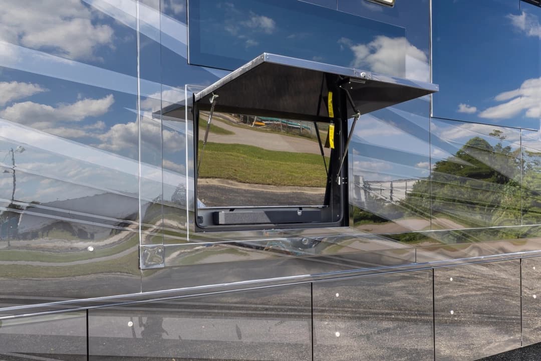 2026 Showhauler Adventure A4501 Motorhome - Image 41 2026 Showhauler Adventure A4501 Motorhome - Image 41