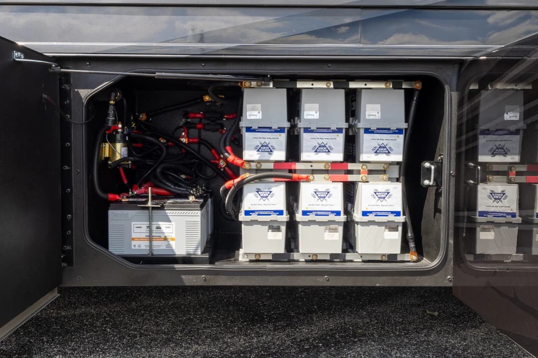 2026 Showhauler Adventure A4501 Motorhome - Image 42 2026 Showhauler Adventure A4501 Motorhome - Image 42