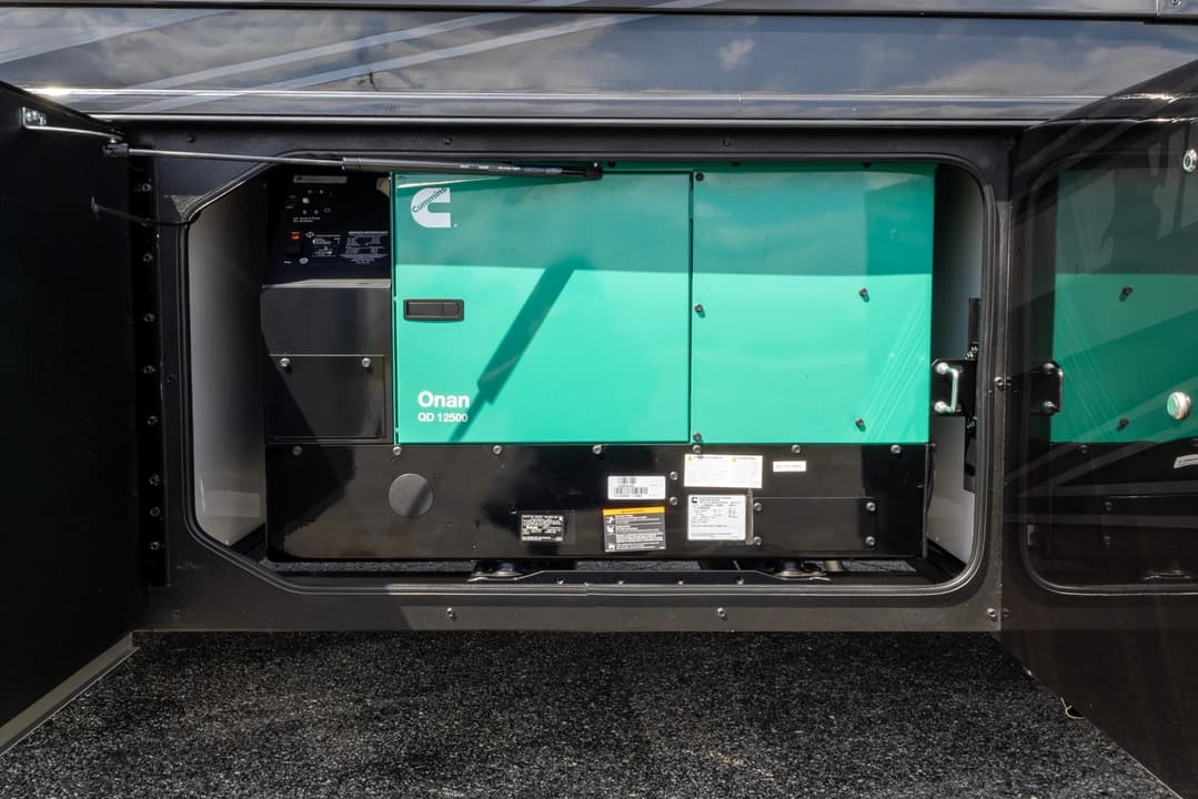 2026 Showhauler Adventure A4501 Motorhome - Image 44 2026 Showhauler Adventure A4501 Motorhome - Image 44