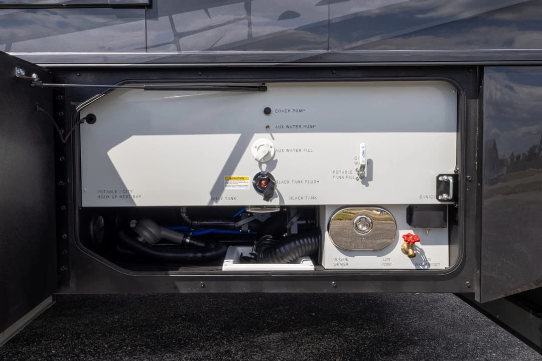 2026 Showhauler Adventure A4501 Motorhome - Image 47 2026 Showhauler Adventure A4501 Motorhome - Image 47