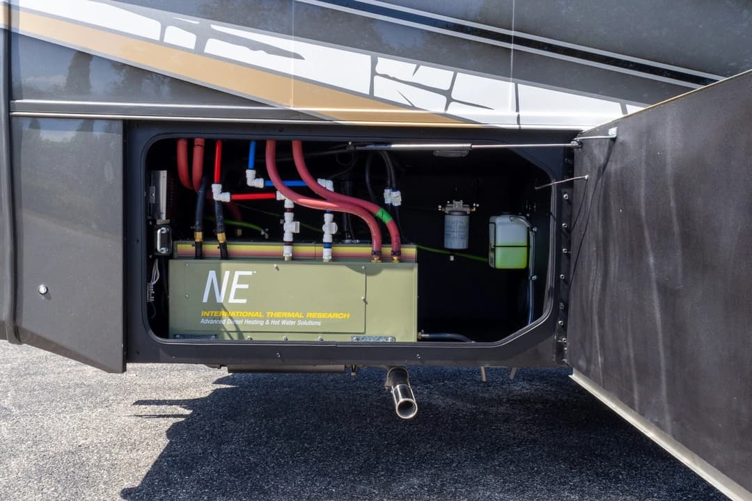 2026 Showhauler Adventure Motorhome - Image 35 2026 Showhauler Adventure Motorhome - Image 35