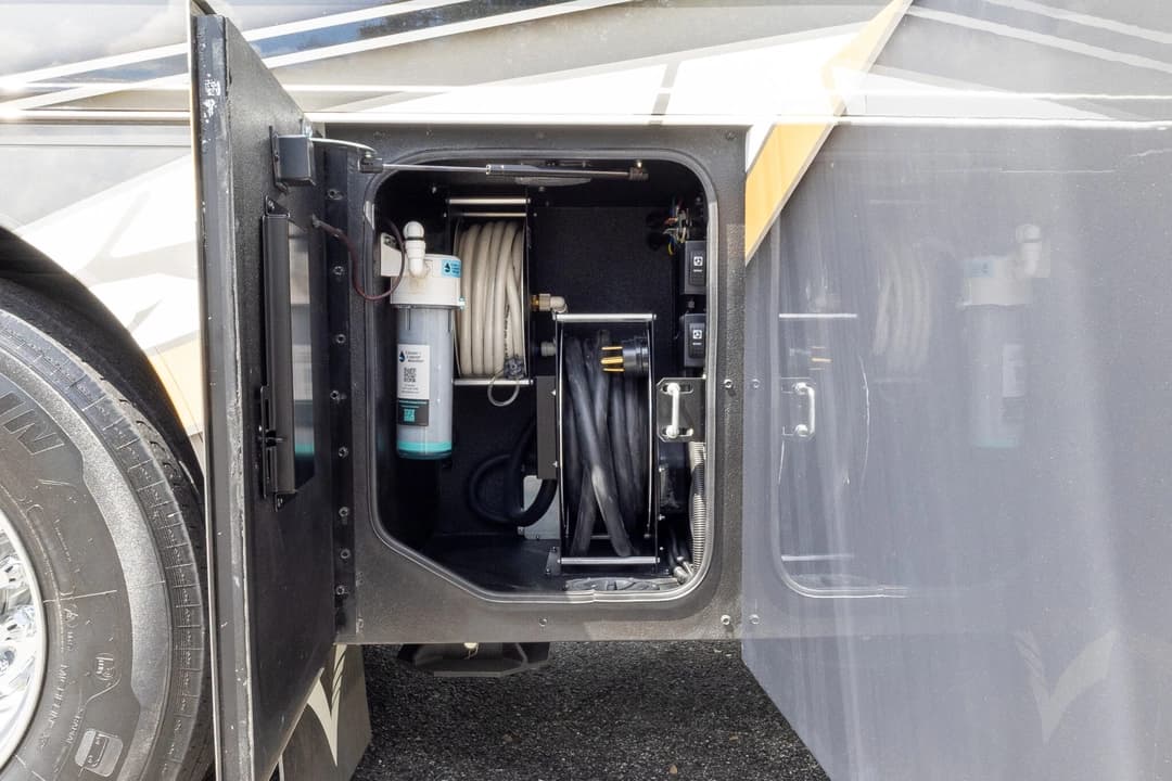 2026 Showhauler Adventure Motorhome - Image 46 2026 Showhauler Adventure Motorhome - Image 46