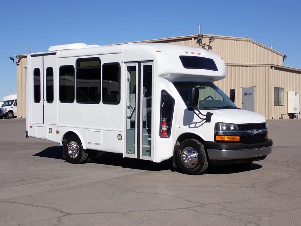 2015 Chevrolet G3500 bus 2015 Chevrolet G3500 bus