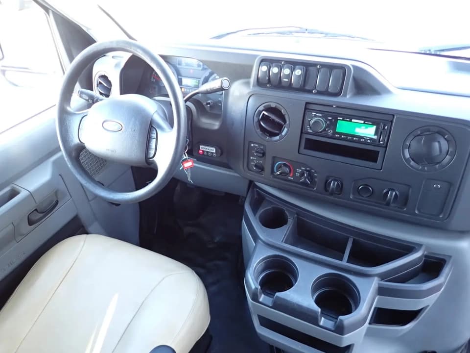 2017 Ford E350 El Dorado Advantage ADA Shuttle Bus - Image 8 2017 Ford E350 El Dorado Advantage ADA Shuttle Bus - Image 8