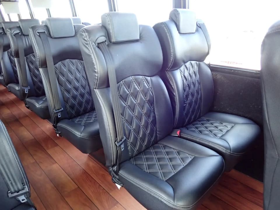 2014 Grech Motors GM40 Freightliner Shuttle Bus - Thumbnail 5 2014 Grech Motors GM40 Freightliner Shuttle Bus - Thumbnail 5