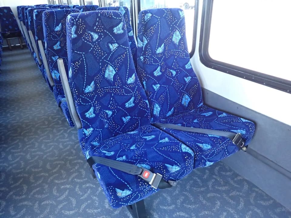 2018 Ford F650 Super Duty Starcraft Allstar XL Shuttle Bus - Image 5 2018 Ford F650 Super Duty Starcraft Allstar XL Shuttle Bus - Image 5