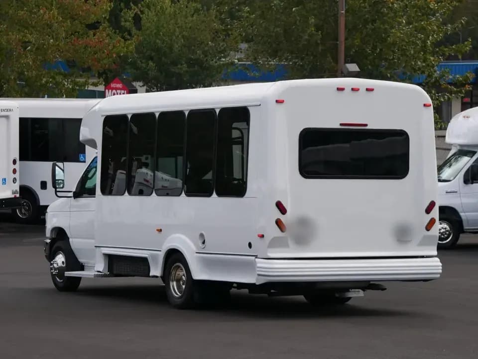 2016 Ford E450 El Dorado Shuttle Bus - Thumbnail 4 2016 Ford E450 El Dorado Shuttle Bus - Thumbnail 4