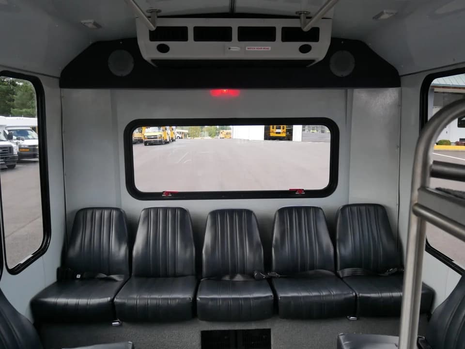 2016 Ford E450 El Dorado Shuttle Bus - Thumbnail 7 2016 Ford E450 El Dorado Shuttle Bus - Thumbnail 7