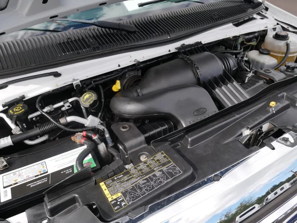 2016 Ford E450 El Dorado Shuttle Bus - Thumbnail 10 2016 Ford E450 El Dorado Shuttle Bus - Thumbnail 10