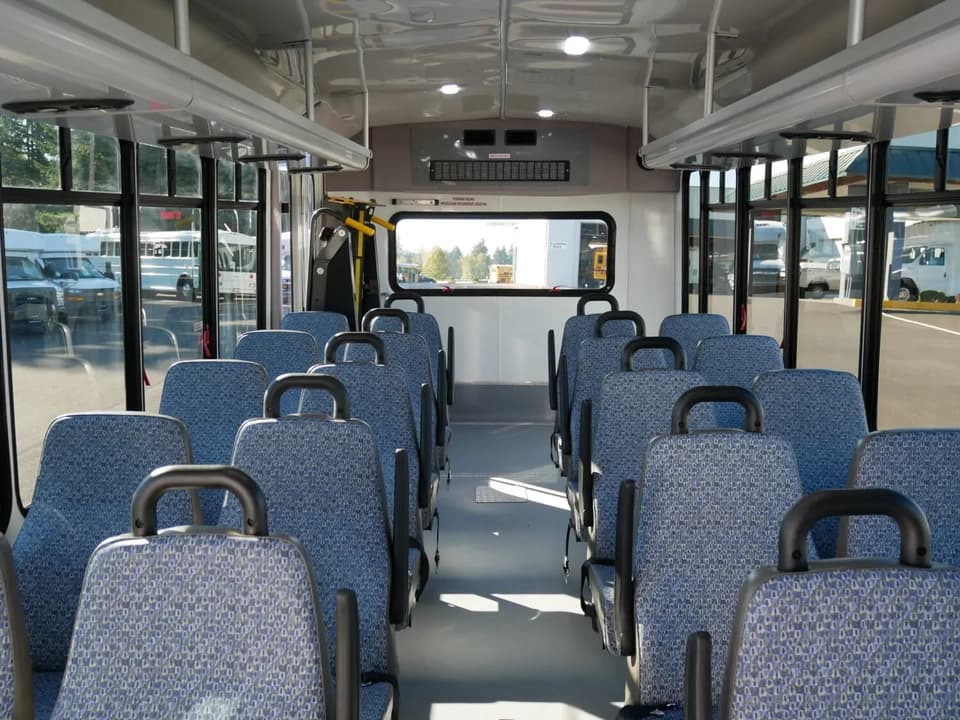 2021 Ford F550 Super Duty El Dorado Aero Elite ADA Shuttle Bus - Thumbnail 5 2021 Ford F550 Super Duty El Dorado Aero Elite ADA Shuttle Bus - Thumbnail 5