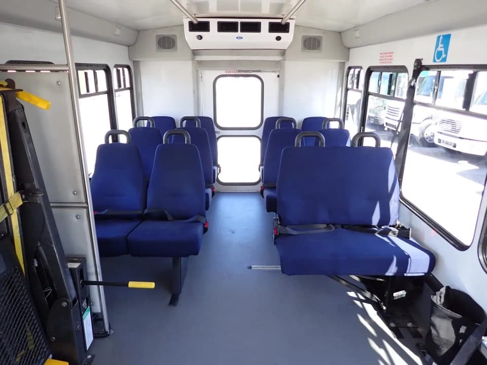 2017 Ford E350 Startrans Senator ADA Shuttle Bus - Thumbnail 6 2017 Ford E350 Startrans Senator ADA Shuttle Bus - Thumbnail 6