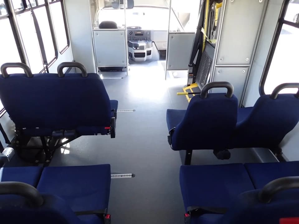 2017 Ford E350 Startrans Senator ADA Shuttle Bus - Thumbnail 7 2017 Ford E350 Startrans Senator ADA Shuttle Bus - Thumbnail 7