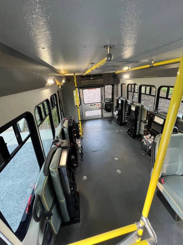 2018 Ford E-350 ADA Shuttle Bus - Image 12 2018 Ford E-350 ADA Shuttle Bus - Image 12