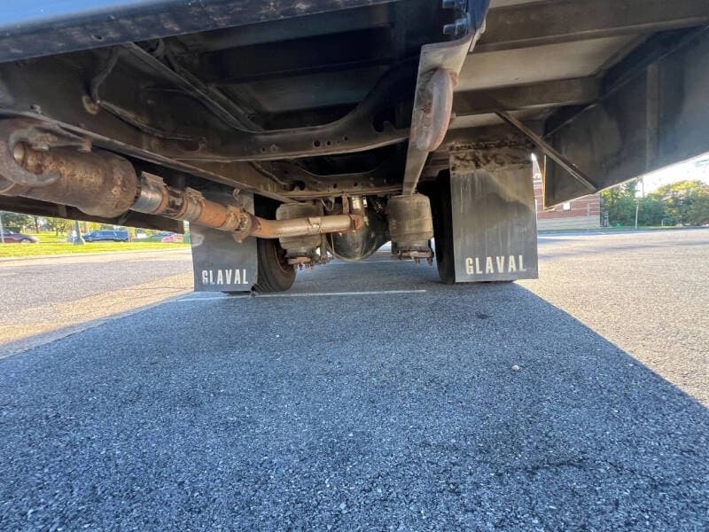 2011 Ford F650 Super Duty Glaval Shuttle Bus - Image 15 2011 Ford F650 Super Duty Glaval Shuttle Bus - Image 15