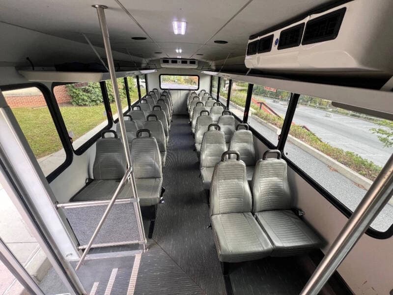 2011 Ford F650 Super Duty Glaval Shuttle Bus - Image 27 2011 Ford F650 Super Duty Glaval Shuttle Bus - Image 27