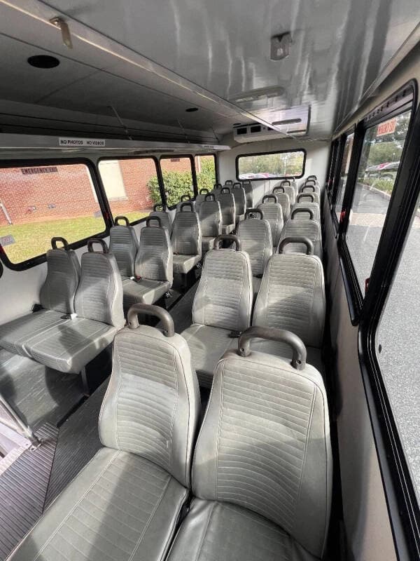 2011 Ford F650 Super Duty Glaval Shuttle Bus - Image 28 2011 Ford F650 Super Duty Glaval Shuttle Bus - Image 28