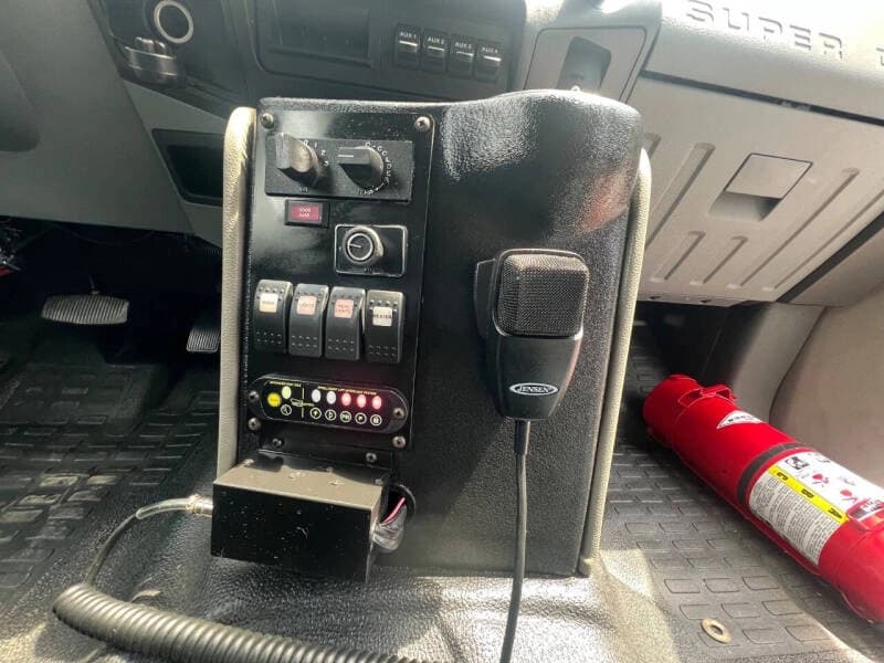 2014 Ford F550 Super Duty ADA Shuttle Bus - Image 19 2014 Ford F550 Super Duty ADA Shuttle Bus - Image 19