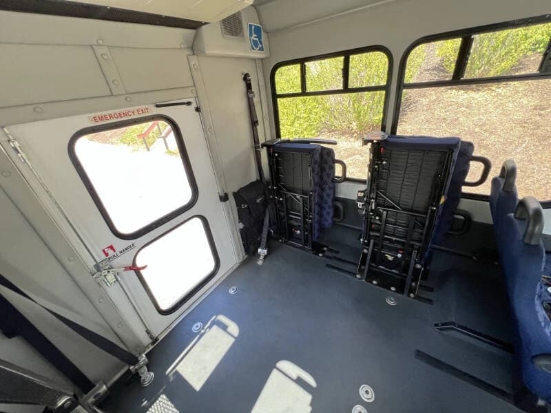 2016 Ford E450 ADA Shuttle Bus - Image 23 2016 Ford E450 ADA Shuttle Bus - Image 23