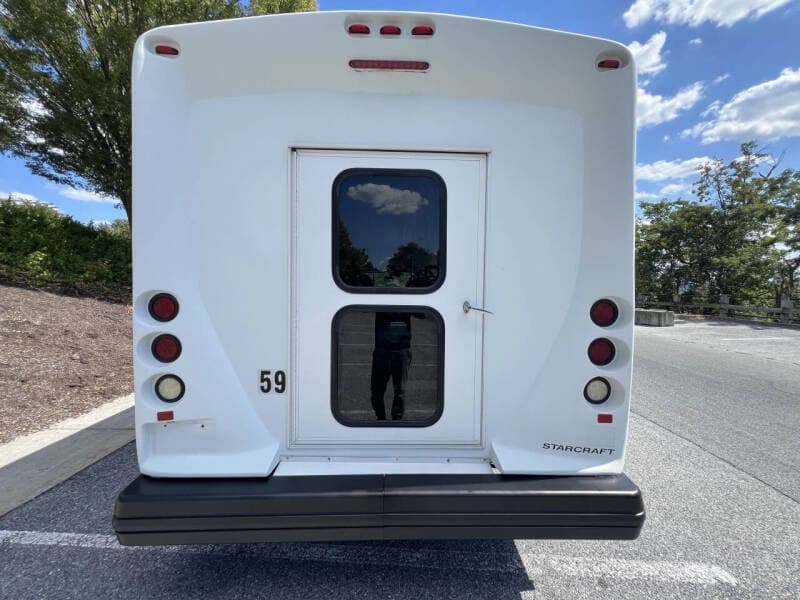 2016 Ford E450 ADA Shuttle Bus - Image 5 2016 Ford E450 ADA Shuttle Bus - Image 5