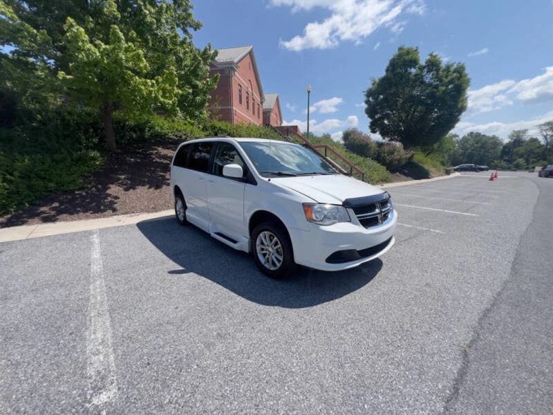 2017 Dodge Grand Caravan SE bus 2017 Dodge Grand Caravan SE bus