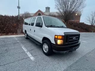 2014 Ford E350 SD XL bus 2014 Ford E350 SD XL bus