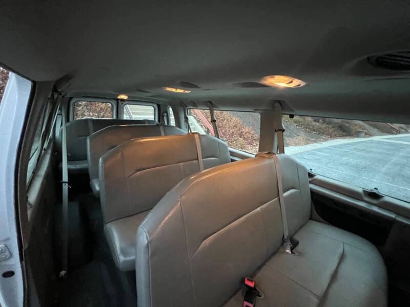2014 Ford E350 SD XL Passenger Van - Image 13 2014 Ford E350 SD XL Passenger Van - Image 13