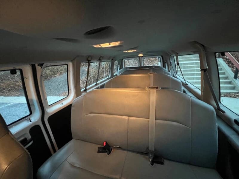 2014 Ford E350 SD XL Passenger Van - Image 20 2014 Ford E350 SD XL Passenger Van - Image 20
