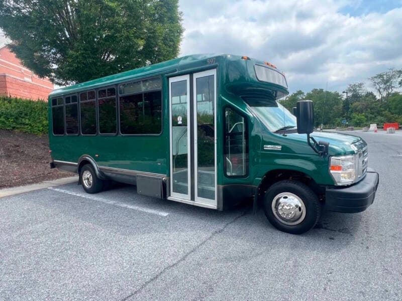 2015 Ford E450 bus 2015 Ford E450 bus