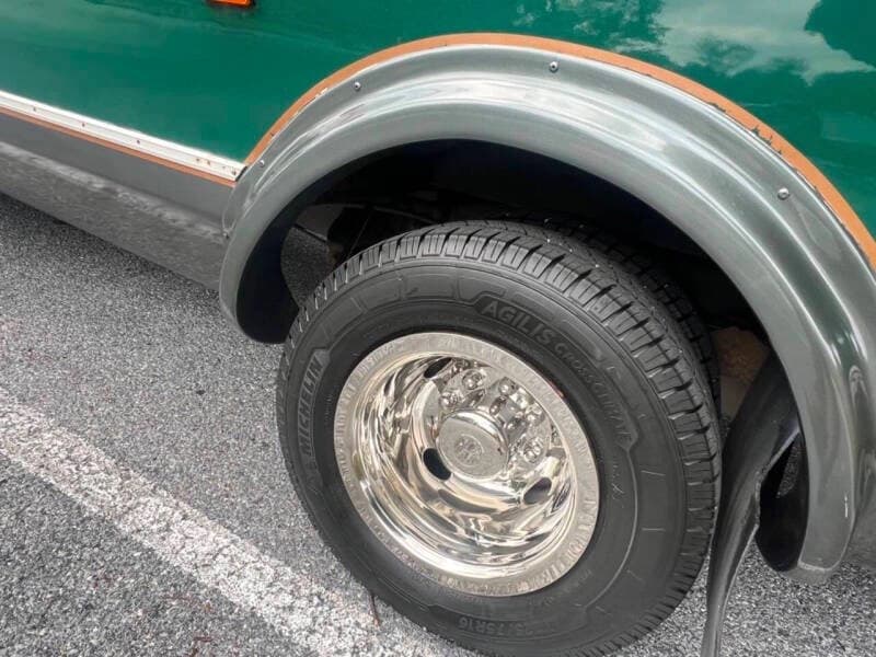 2015 Ford E450 Shuttle Bus - Image 4 2015 Ford E450 Shuttle Bus - Image 4